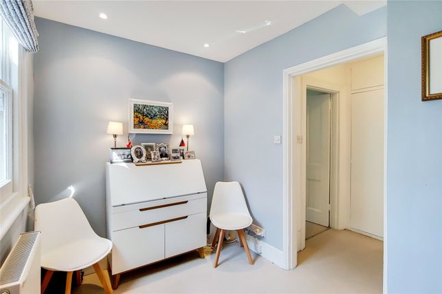 Flat to rent in Sisters Avenue, Clapham Common