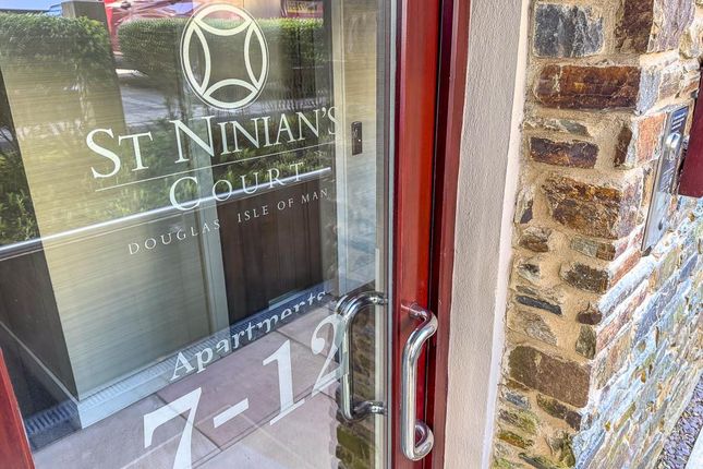 10, St. Ninians Court, Douglas photo 2