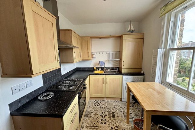 Flat 2, 8, Cedric Road, Kent photo 4