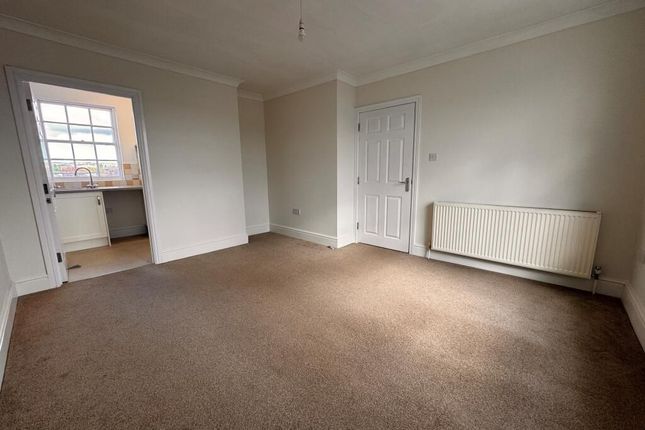 Flat 3, Willow House, Taunton photo 2