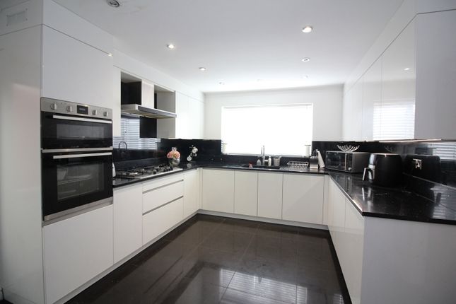 15a, Kidderminster Road, Kingswinford photo 3