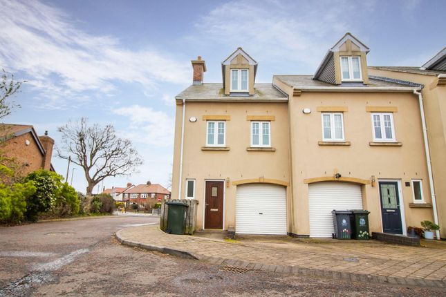 Thumbnail Town house to rent in Churchill Court, Whitley Bay