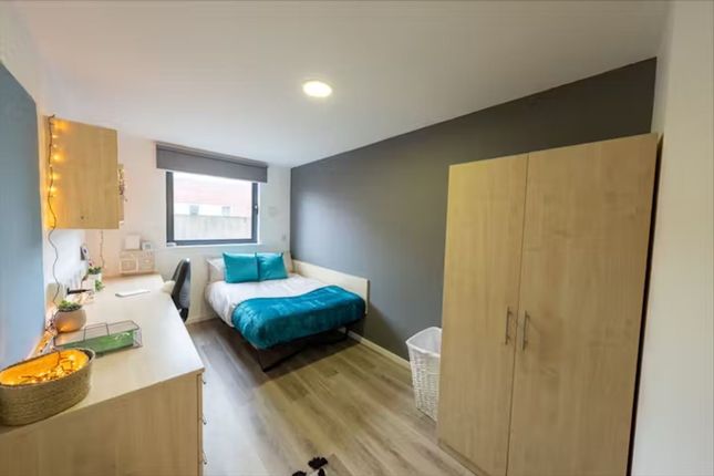 Flat to rent in Students - Trinity Square, North Church Street, Nottingham
