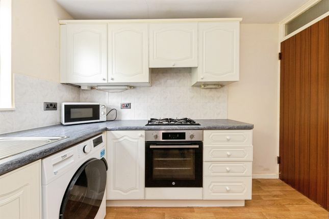 6, Athelstan Walk North, Welwyn Garden City photo 4