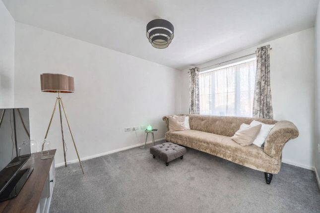 80, Pomona Way, Shefford photo 4