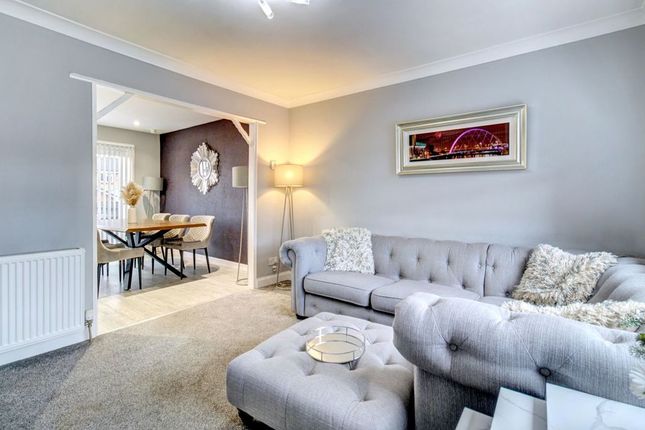 31, Lorraine Way, Alexandria photo 3