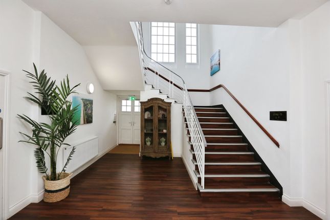 Flat 3, Goodrich House, Huxley Way, Gosport photo 2