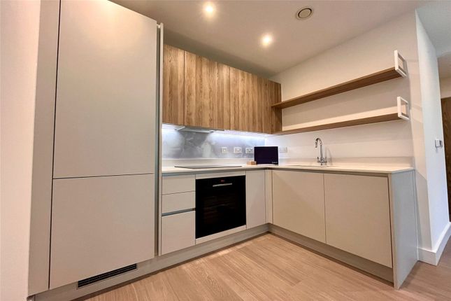 55, Flat 203, Flagstaff Road, Reading photo 4