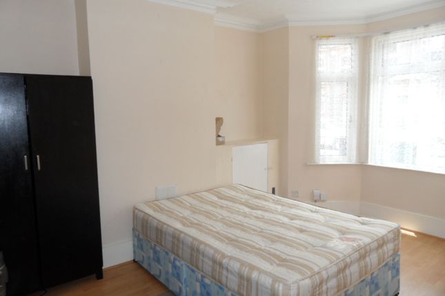 44, Belmont Road, Luton photo 5