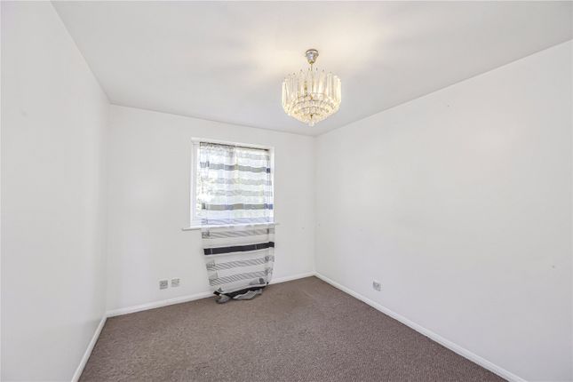 9, Greenslade Road, Barking photo 4