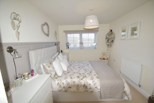 10 Saltersway Lane, High Peak photo 4