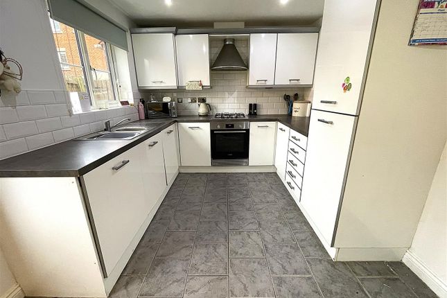26, Abbots Court, Selby photo 3