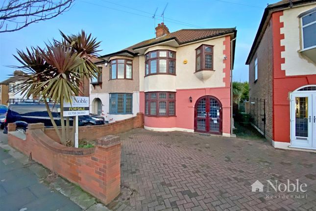 Thumbnail Semi-detached house to rent in Kingsley Gardens, Hornchurch