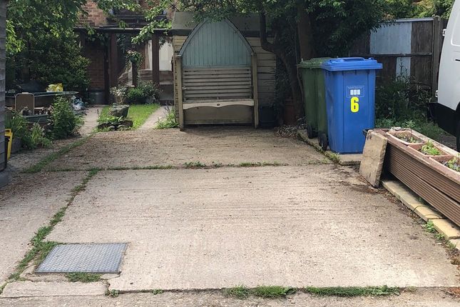 6, Chapel Terrace, Binfield photo 2