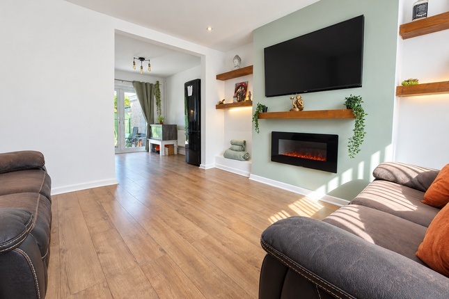 26, Cefn Llwyn, Swansea photo 3