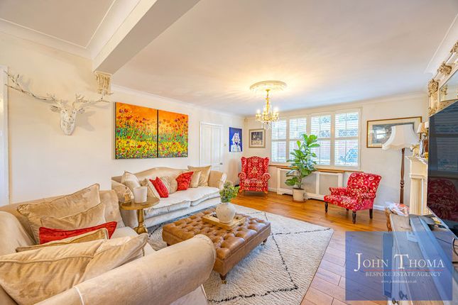 46, Lyndhurst Rise, Chigwell photo 4