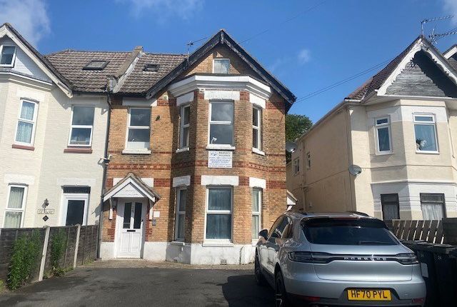 Studio to rent in Westby Road, Bournemouth