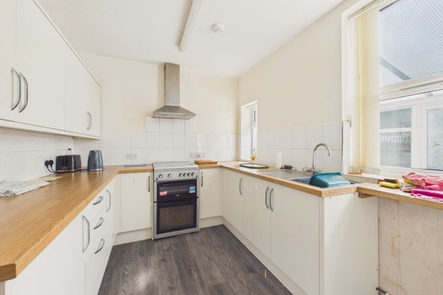 4 40TH Avenue, Hull, East Riding of Yorkshire photo 2