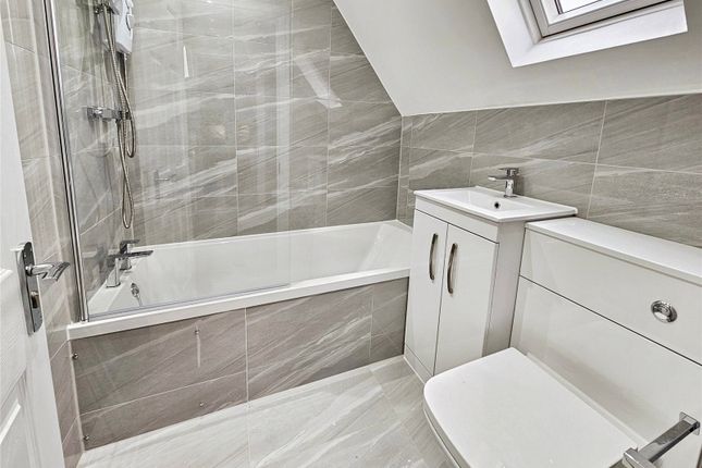 4, Bulstrode Way, Gerrards Cross photo 2