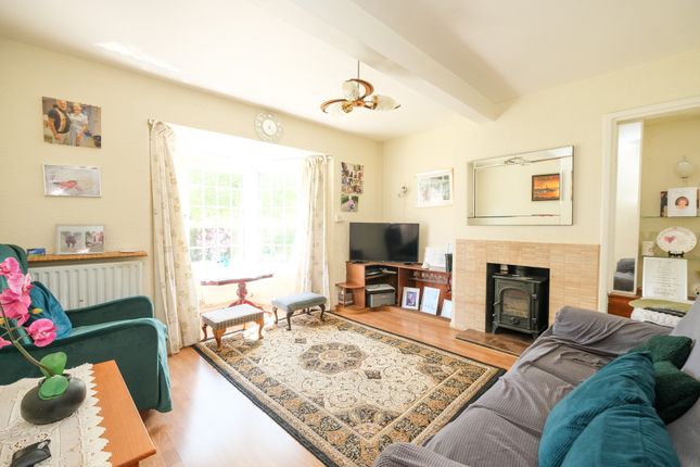 30, Southdene, Sevenoaks photo 3