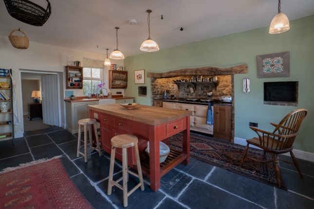 Frongogfarm_Kitchen01
