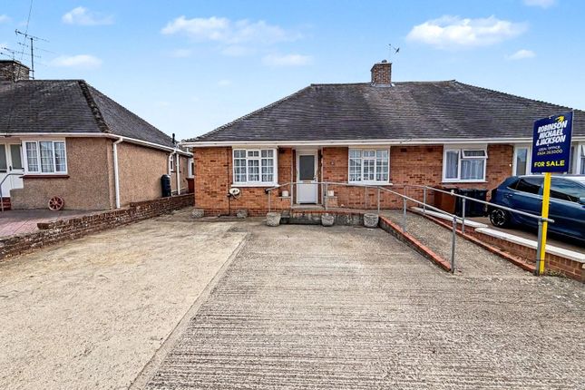 2-bed house on 10, Mierscourt Close, Gillingham, £325,000