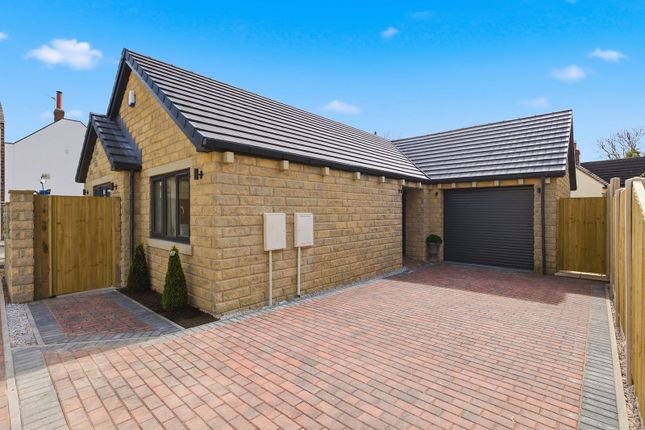 1, Hawthorne Close, Barnsley photo 2