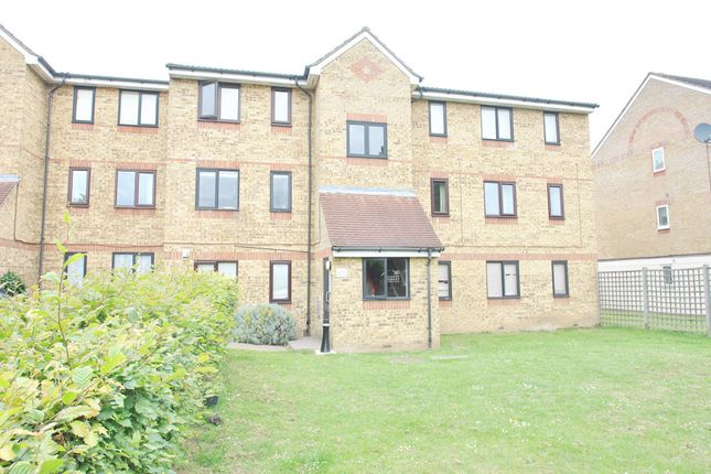 13 Farne House, Scammell Way, Watford photo 5