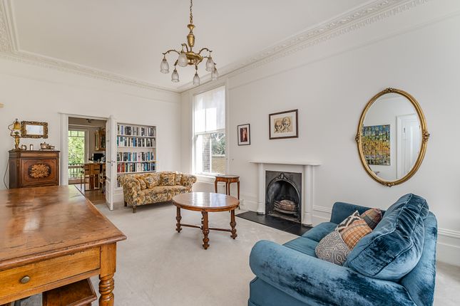 14, Spencer Hill, London photo 3