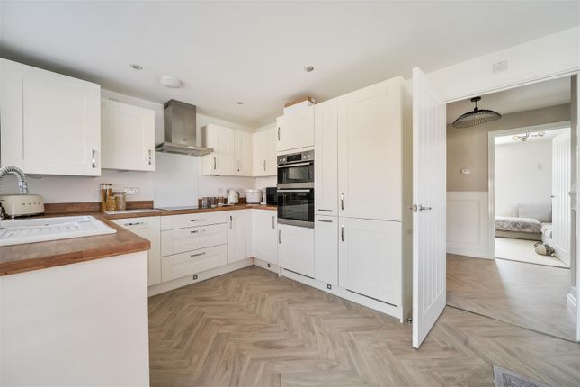 20, Butland Way, Bedford photo 5