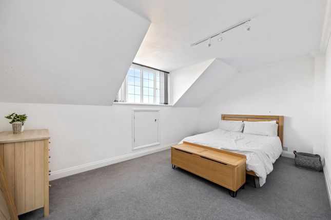 Old Fort Road, 156-023.Jpg