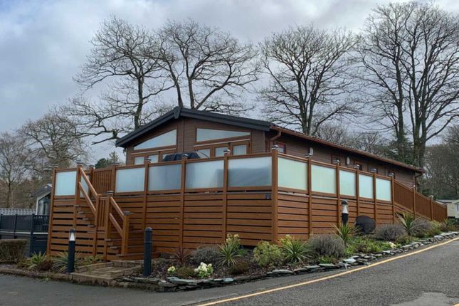 Thumbnail Lodge for sale in Llanrug, Caernarfon