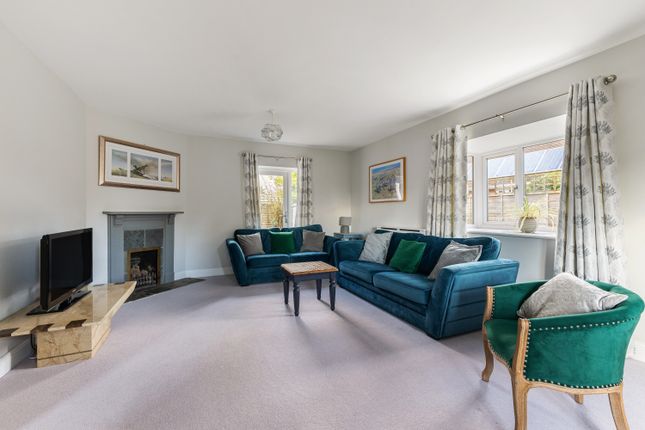 1, Orchard Close, Henley-On-Thames photo 2