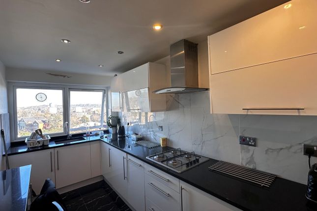 55, Beechworth, Willesden Lane, London photo 3