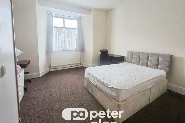 32A, Swansea photo 4