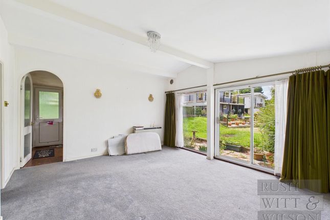 71 High Beech Chalet Park, Battle Road, St. Leonards-On-Sea photo 2