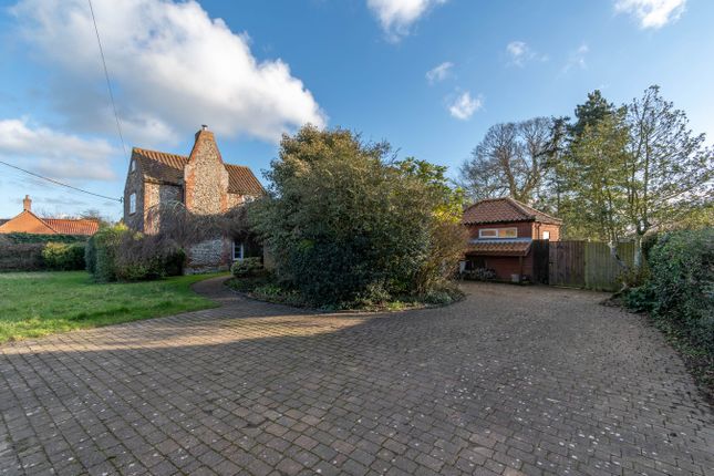 14, The Street, Hindolveston photo 2