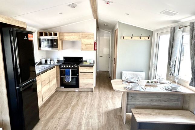 2-bed caravan on 5, Sand Le Mere Holiday Park, Tunstall, Hull, £40,995