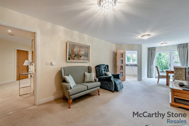 2-bed flat on 11 Randolph House, 2-12 Northwick Park Road, Harrow, £375,000