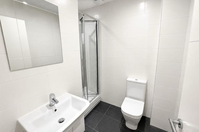 26 Sangha Close, Leicester photo 4