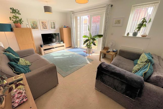 Elm Drive, Leeds photo 2
