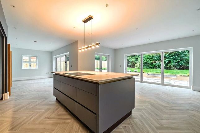 Fernwood,, Highercombe Road, Surrey photo 4