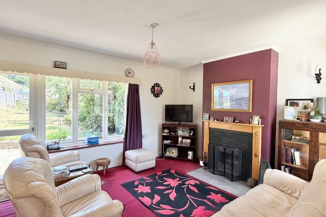 18, The Highlands, Bexhill-on-Sea photo 3