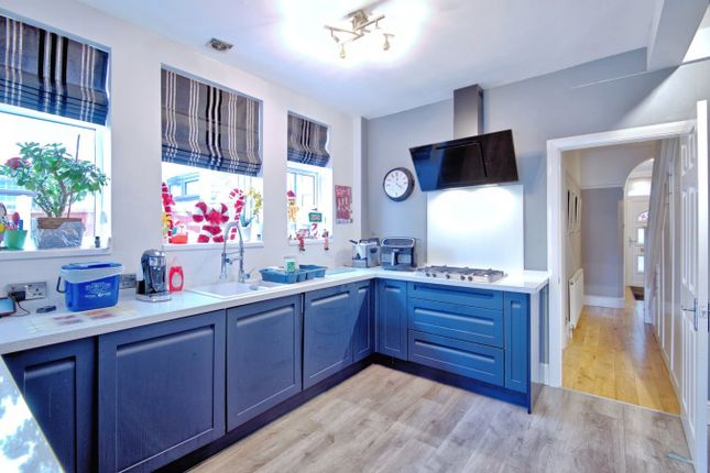 112, Richmond Avenue, Southend-on-Sea photo 4
