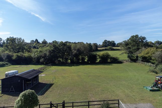 Farmhouse for sale in London Minstead, Lyndhurst