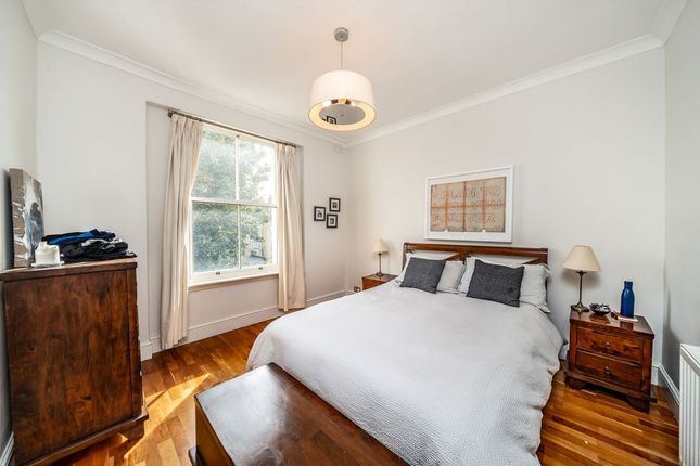 75B, Axminster Road, London photo 4