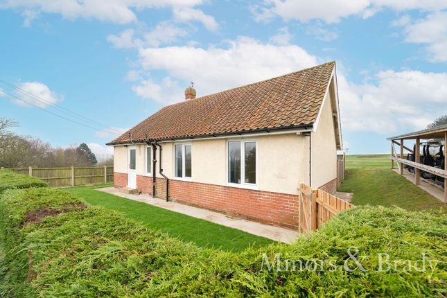 Detached bungalow to rent in Links Road, Mundesley NR11