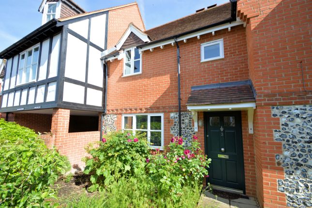 Flat to rent in Station Road, Goring, Reading, Oxfordshire