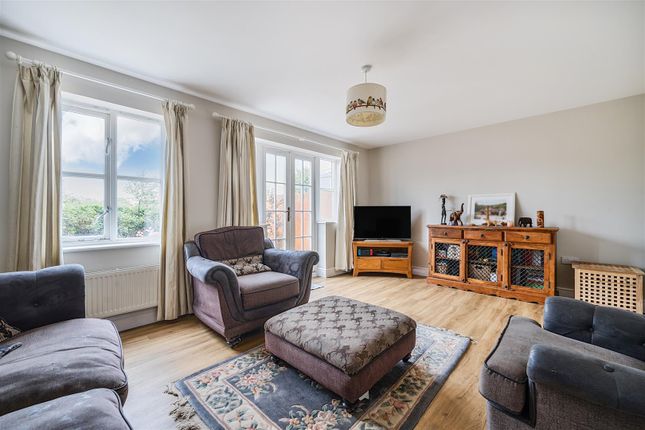 15, Shepherds Drove, West Ashton photo 2