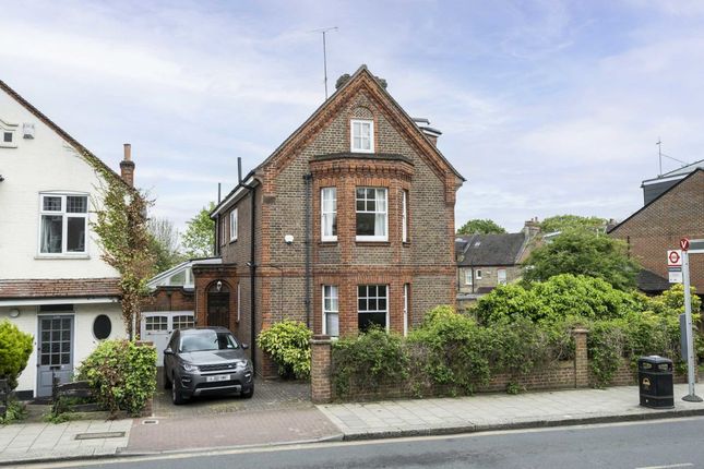 Thumbnail Property to rent in Wimbledon Park Road, London